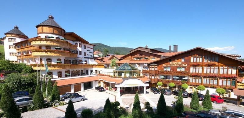 Wellness Hotel Bayerischer Hof Rimbach  Bagian luar foto