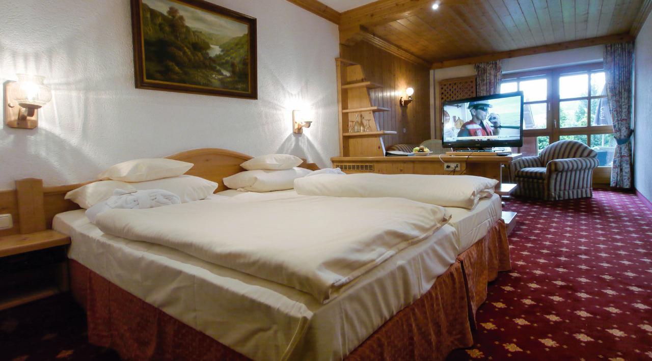 Wellness Hotel Bayerischer Hof Rimbach  Bagian luar foto