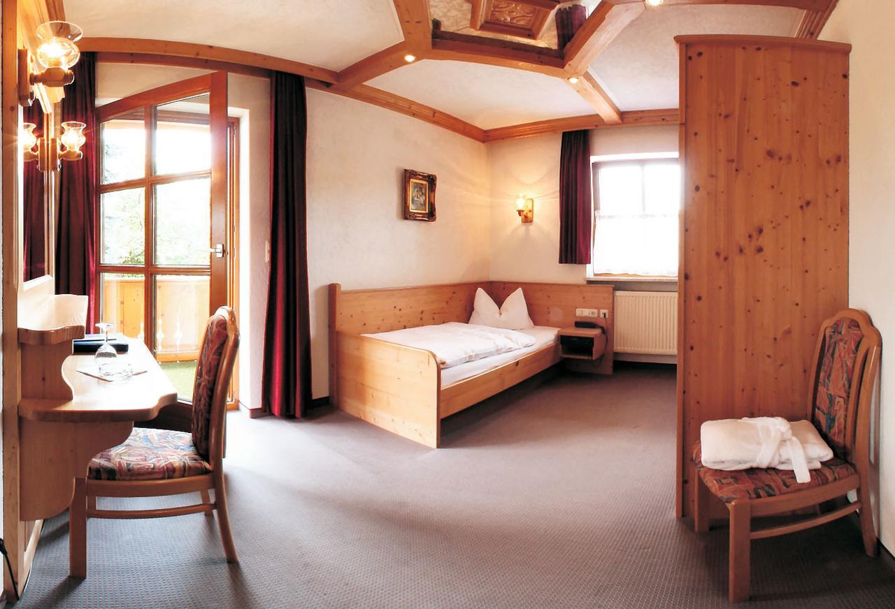 Wellness Hotel Bayerischer Hof Rimbach  Bagian luar foto